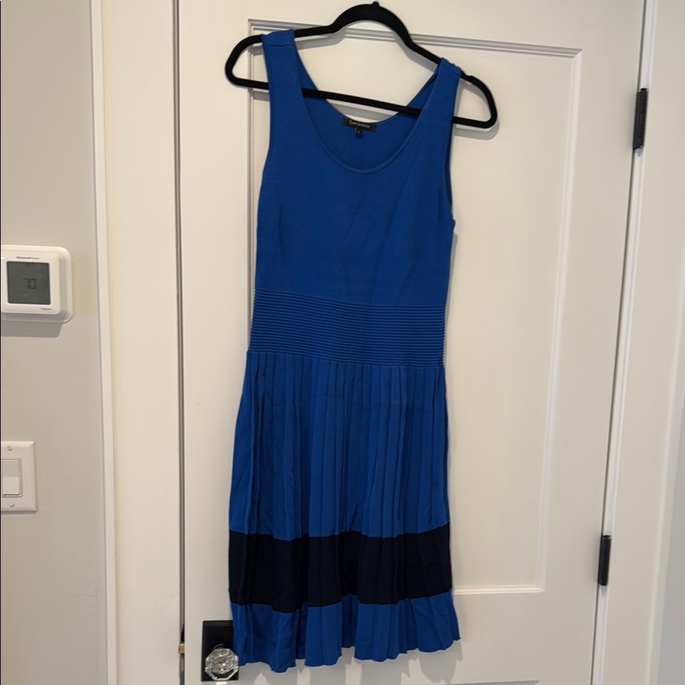 Royal Blue Ruffled Midi Sundress with Scoop Neck for Casual Occasions